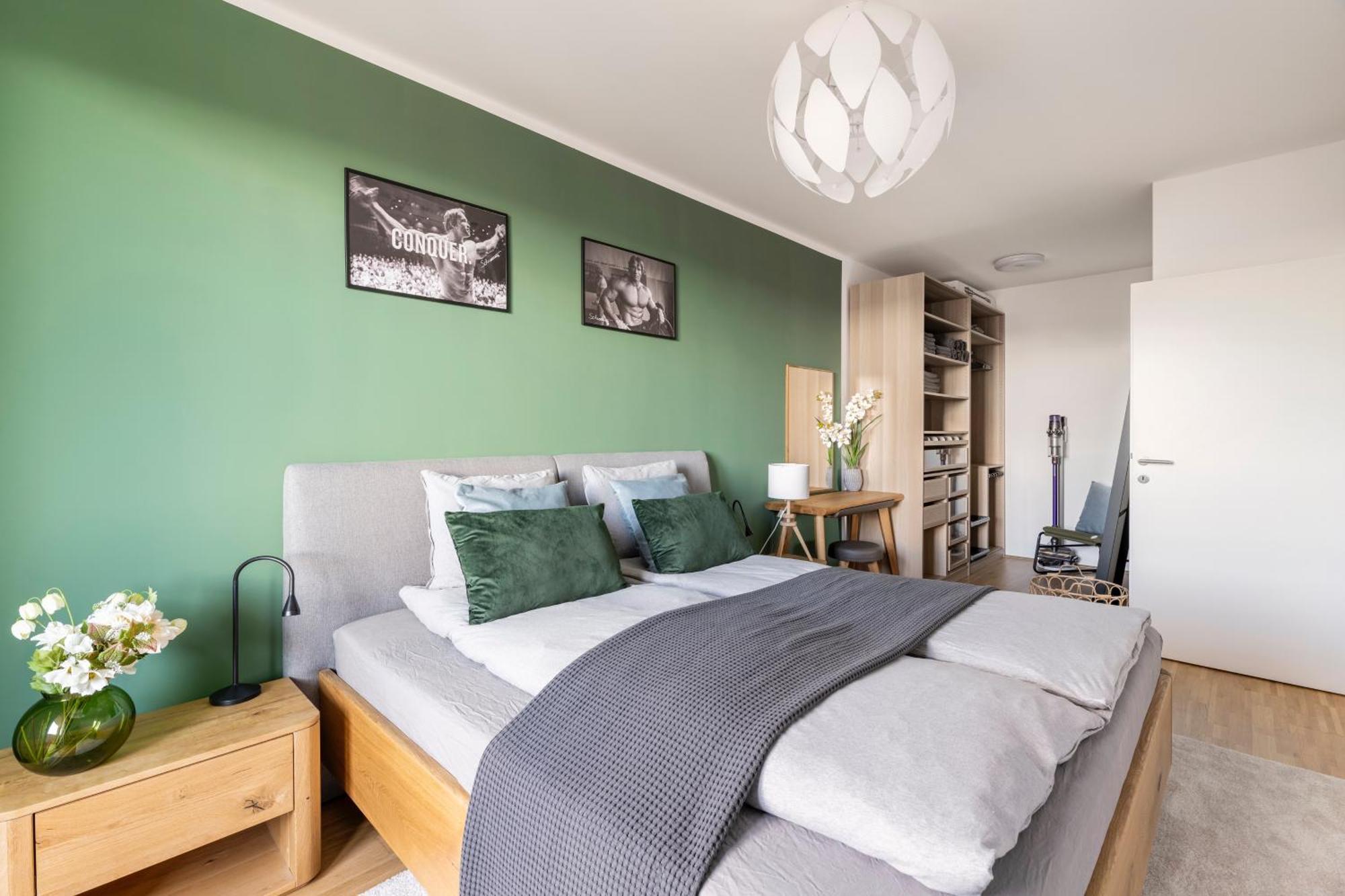 Edler Wohnraum Panoramablick 3 Sz Boxspringbetten, E-Ladestation, Kaffeevollautomat, Klima, Lift, Terrasse & 2Xtg Graz Exterior foto